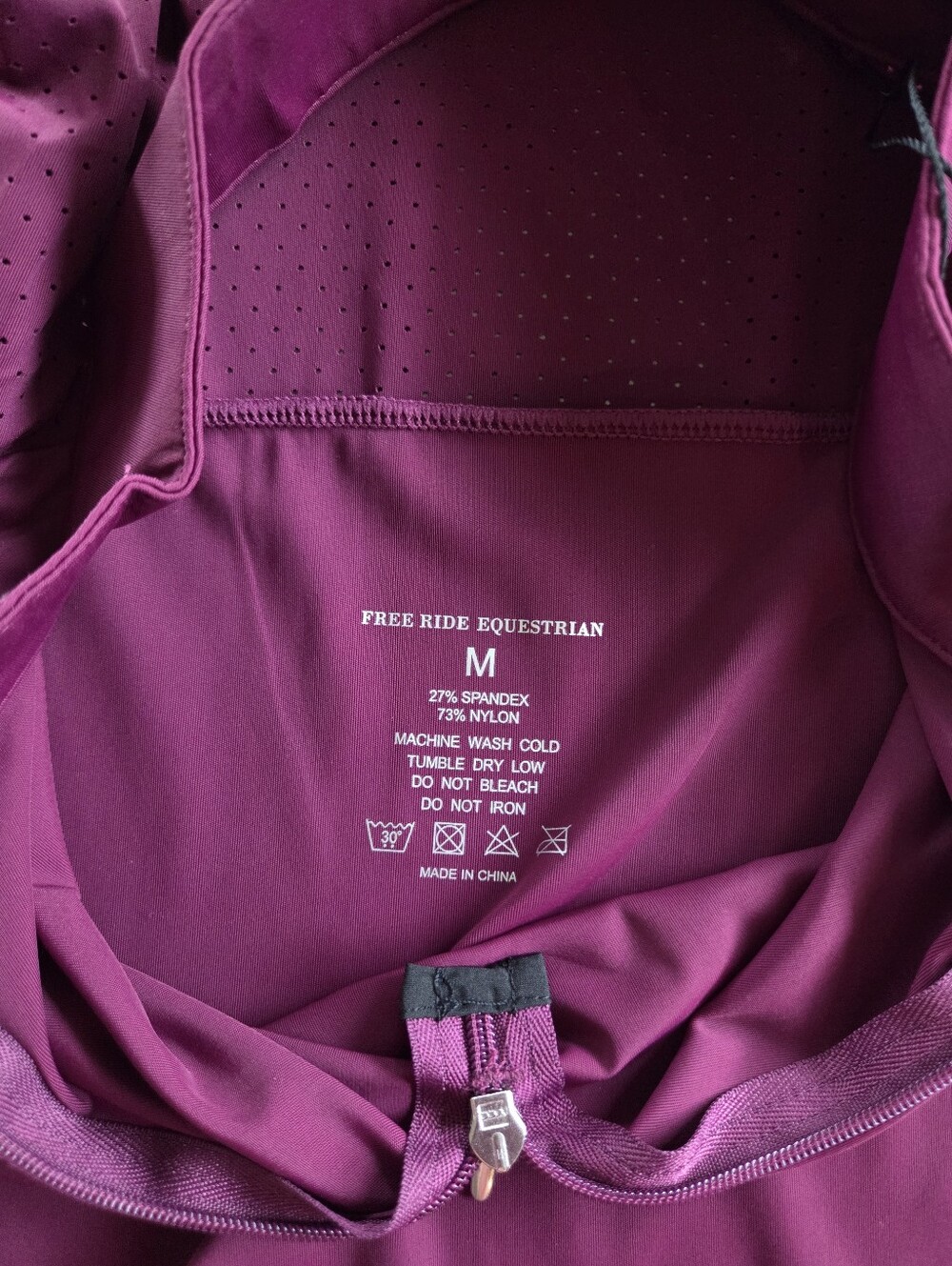 Free Ride Equestrian Short Sleeve Sara Sun Shirt Size Medium NWT $65 Raspberry - Picture 6 of 6